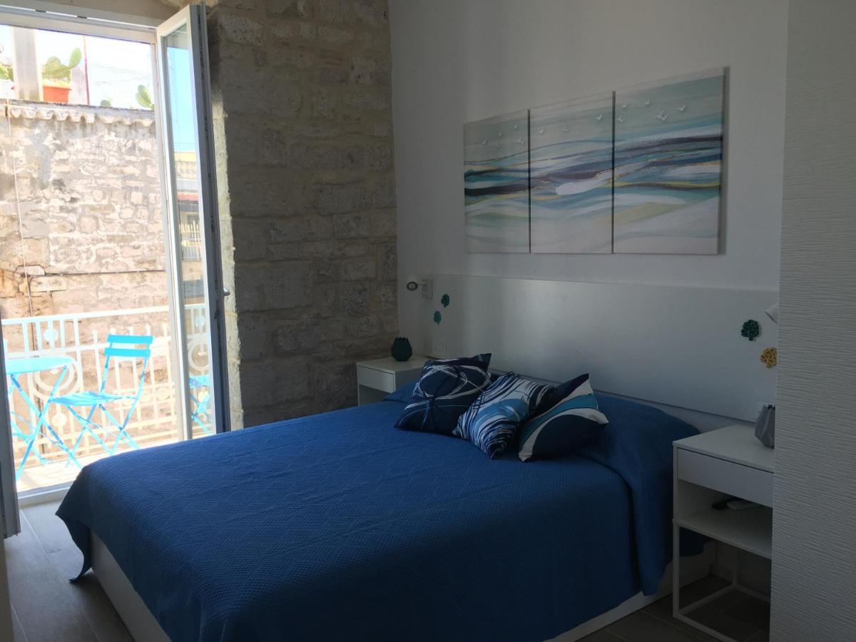La Terrazza Sul Mare - Dimora Di Charme Apartment Giovinazzo Luaran gambar