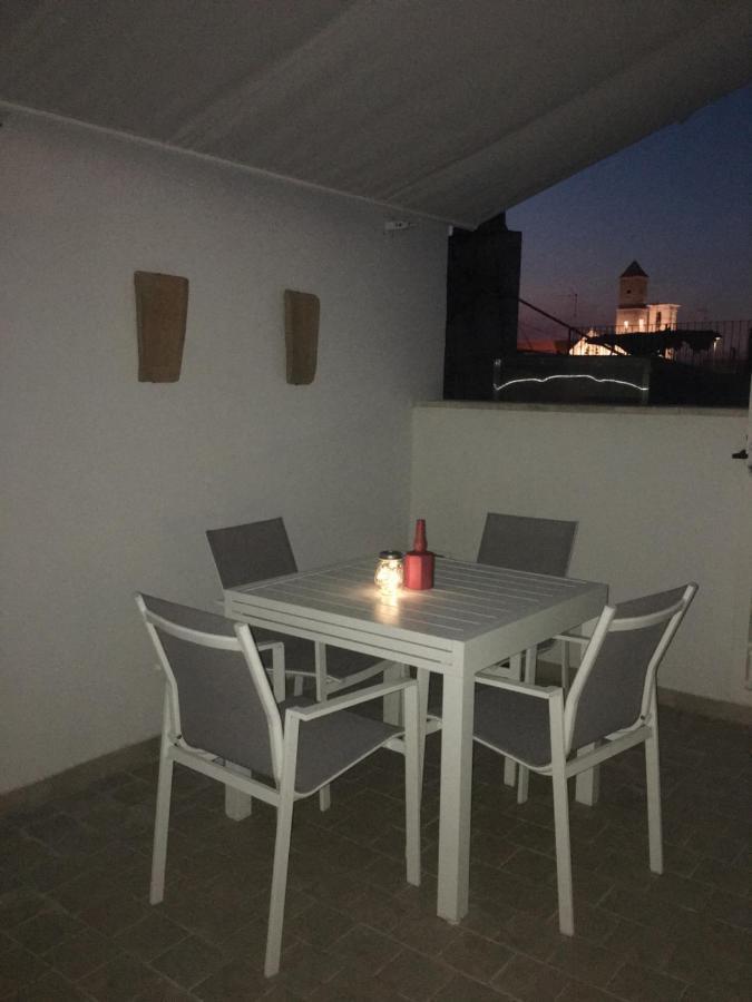 La Terrazza Sul Mare - Dimora Di Charme Apartment Giovinazzo Luaran gambar